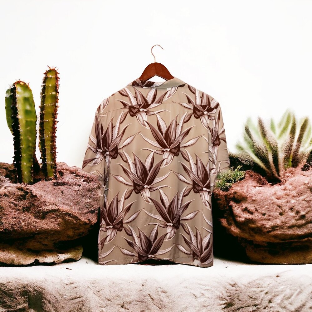 Express ★ Men's Rayon Short Sleeve Button-Up ★ Tijuana Aloe Summer Print - Picture 4 of 5